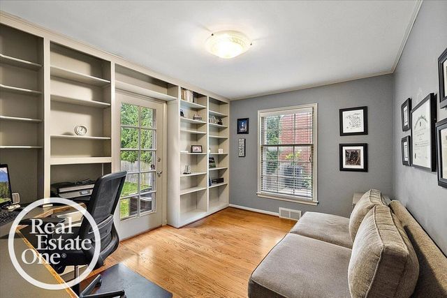 324 Cloverly Road, Grosse Pointe Farms, MI 48236