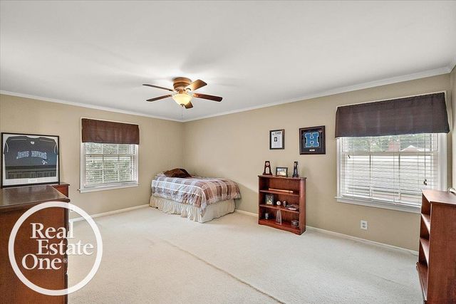 324 Cloverly Road, Grosse Pointe Farms, MI 48236