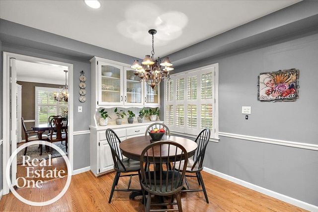 324 Cloverly Road, Grosse Pointe Farms, MI 48236