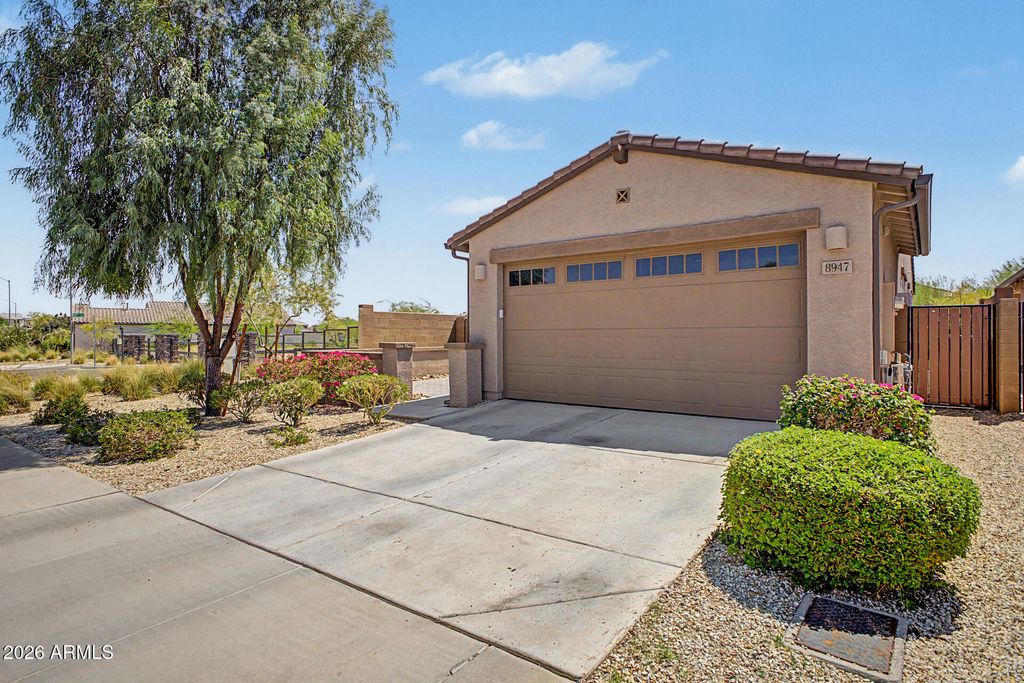 8947 W SOLANO Drive, Glendale, AZ 85305 — photo 4