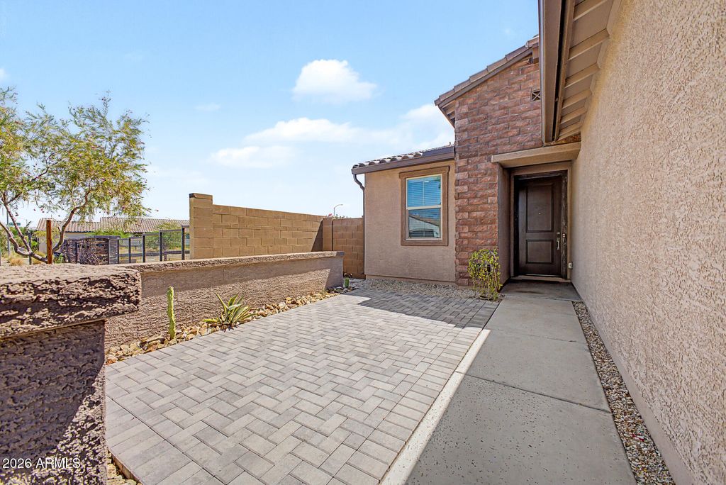 8947 W SOLANO Drive, Glendale, AZ 85305 — photo 5