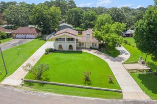 235 Lakeview Harbor, Onalaska, TX 77360