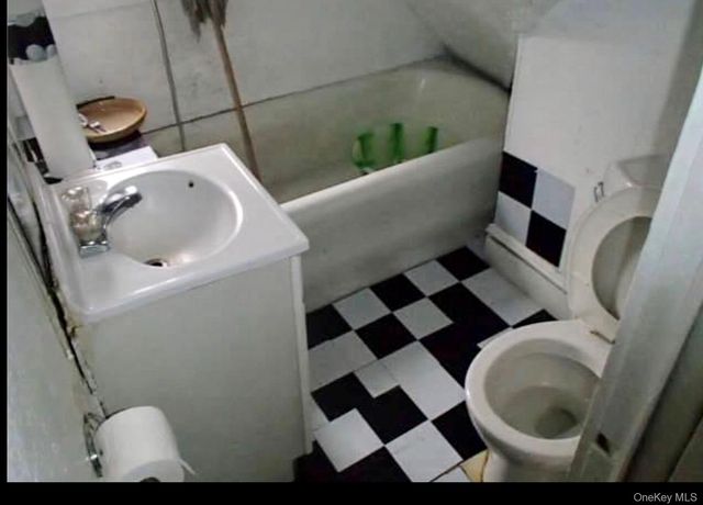 2515 Ericsson Street, East Elmhurst, NY 11369