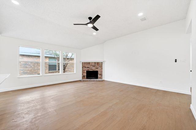 1016 Halifax Lane, Forney, TX 75126