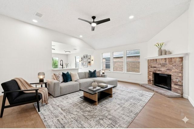 1016 Halifax Lane, Forney, TX 75126