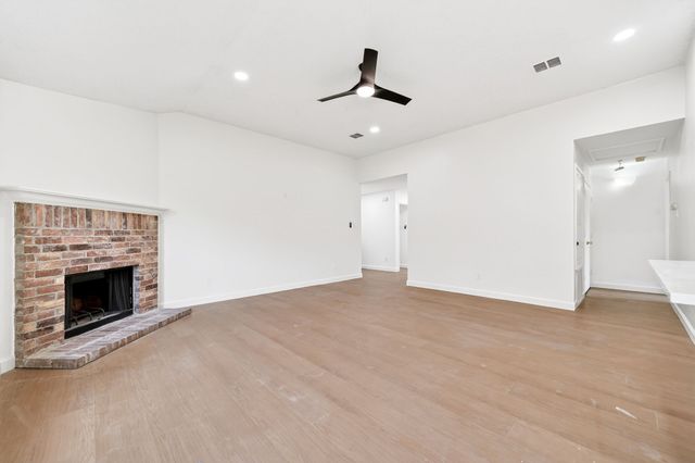 1016 Halifax Lane, Forney, TX 75126