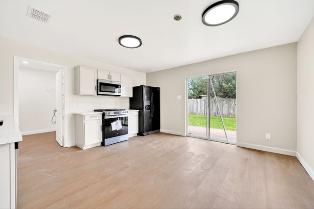 1016 Halifax Lane, Forney, TX 75126