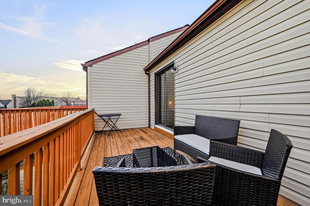 163 VALLEY CIRCLE, Newark, DE 19711