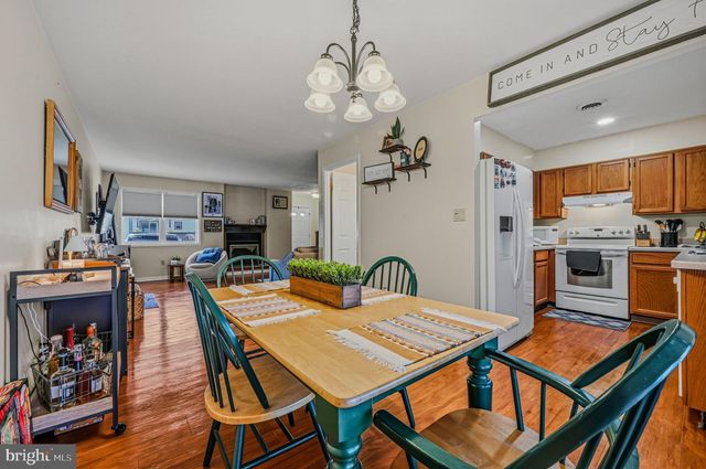 163 VALLEY CIRCLE, Newark, DE 19711