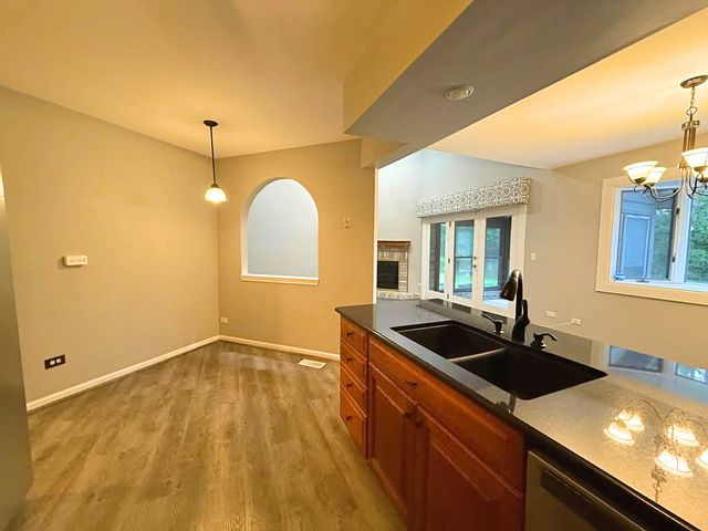 1661 Carmel Court, Hoffman Estates, IL 60169
