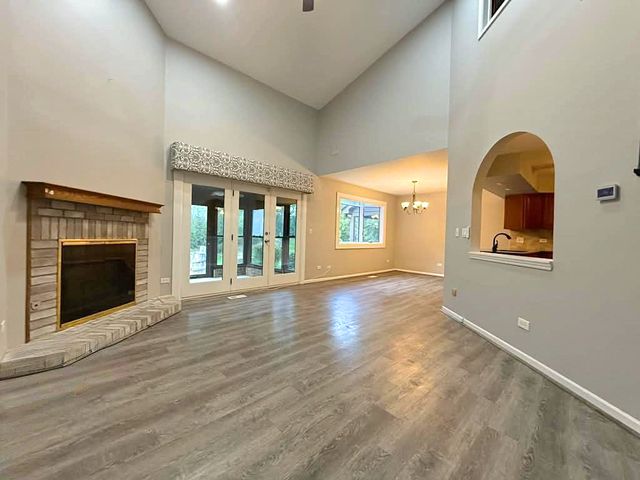 1661 Carmel Court, Hoffman Estates, IL 60169