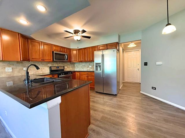 1661 Carmel Court, Hoffman Estates, IL 60169