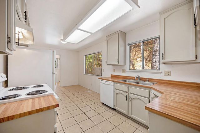 3130 Ridge Ct, Placerville, CA 95667