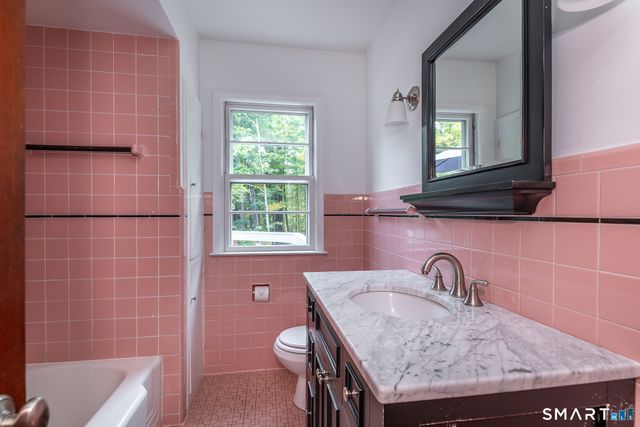 87 Giles Hill Road, Redding, CT 06896