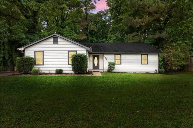 4311 Autumn Lake Drive, Buford, GA 30519
