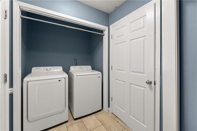 4311 Autumn Lake Drive, Buford, GA 30519