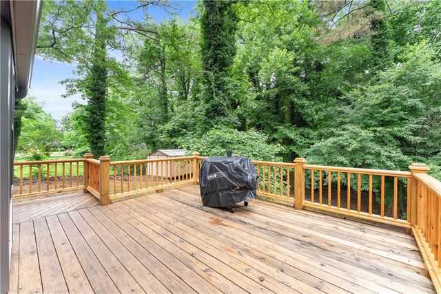 4311 Autumn Lake Drive, Buford, GA 30519