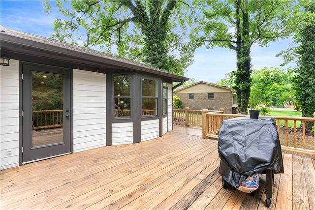 4311 Autumn Lake Drive, Buford, GA 30519