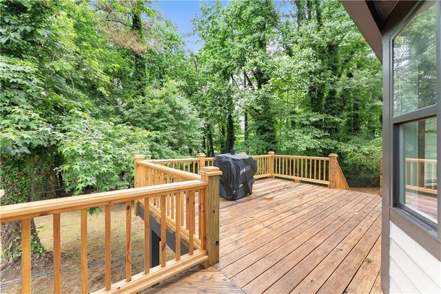 4311 Autumn Lake Drive, Buford, GA 30519