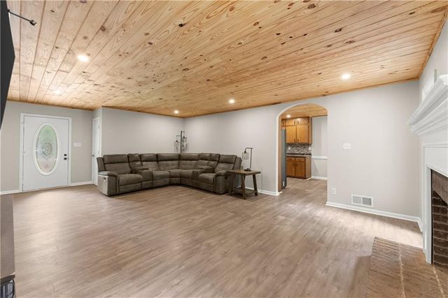 4311 Autumn Lake Drive, Buford, GA 30519