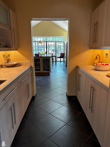 762 W Oakridge Streets, Ferndale, MI 48220