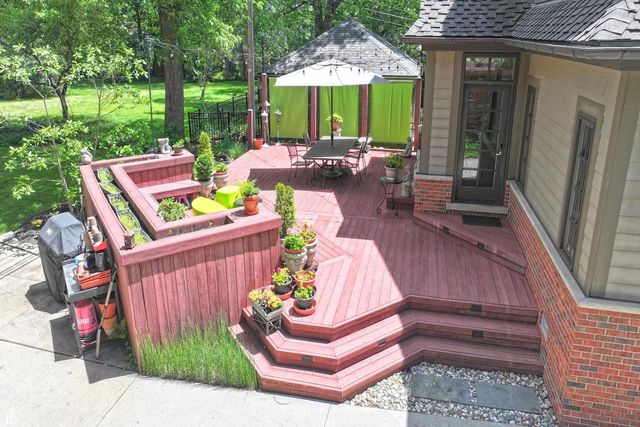 762 W Oakridge Streets, Ferndale, MI 48220