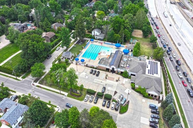 762 W Oakridge Streets, Ferndale, MI 48220