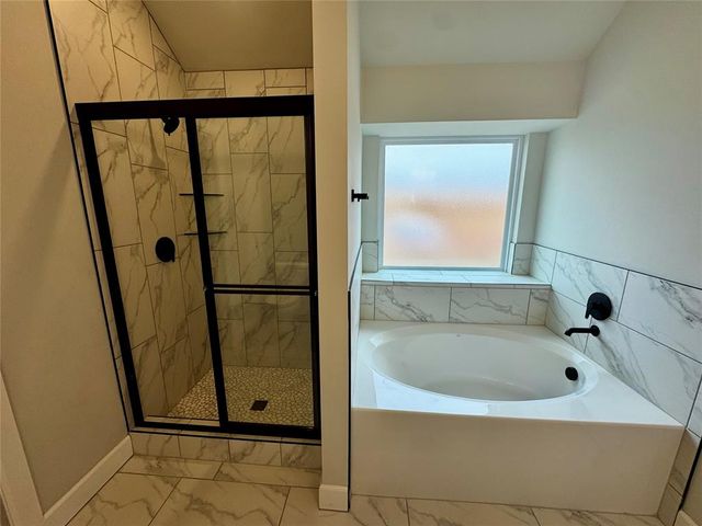 1312 Lighthorsemen Way, Choctaw, OK 73020