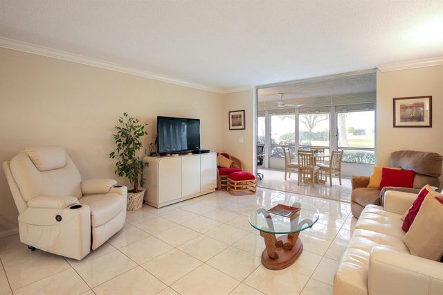 6650 S Oriole Boulevard 1030, Delray Beach, FL 33446