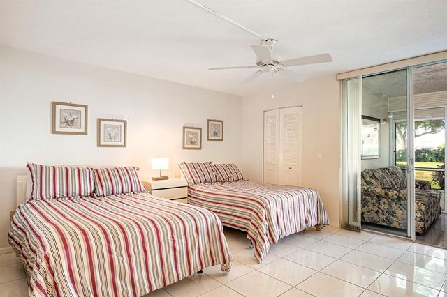 6650 S Oriole Boulevard 1030, Delray Beach, FL 33446