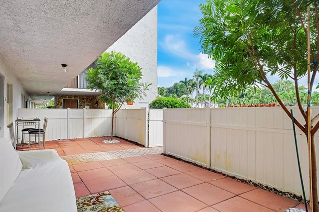 6650 S Oriole Boulevard 1030, Delray Beach, FL 33446