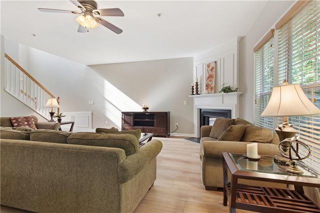 120 Regent Place, Woodstock, GA 30188