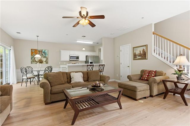 120 Regent Place, Woodstock, GA 30188