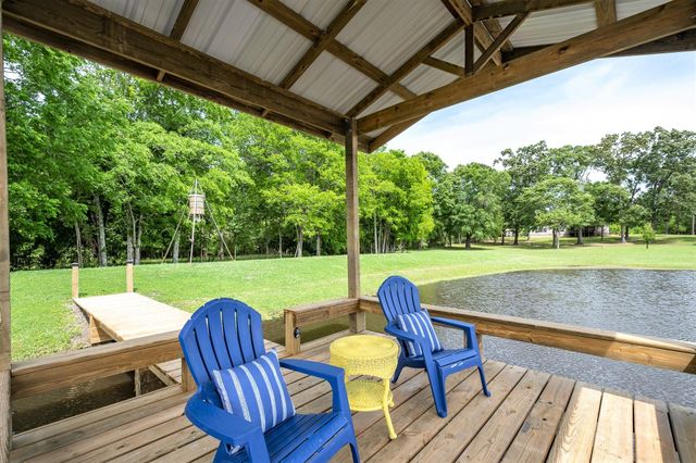 968 Oats Rd, Livingston, TX 77351