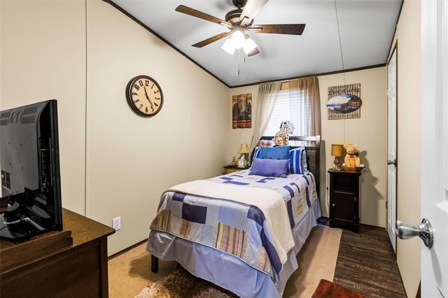 968 Oats Rd, Livingston, TX 77351