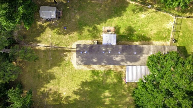 968 Oats Rd, Livingston, TX 77351