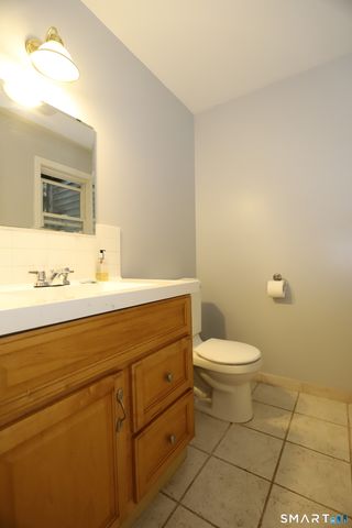 32 Benz Street, Ansonia, CT 06401