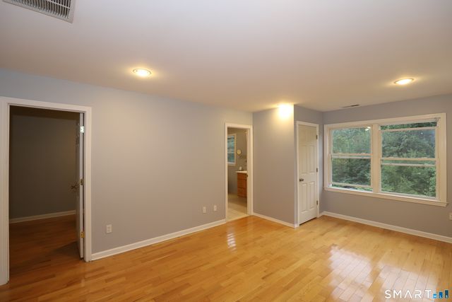 32 Benz Street, Ansonia, CT 06401