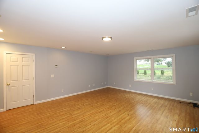 32 Benz Street, Ansonia, CT 06401