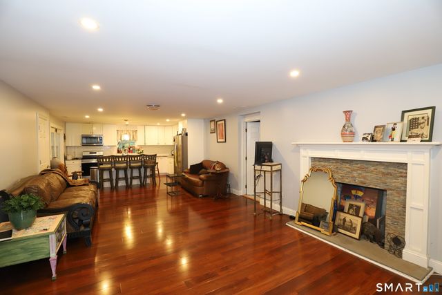 32 Benz Street, Ansonia, CT 06401