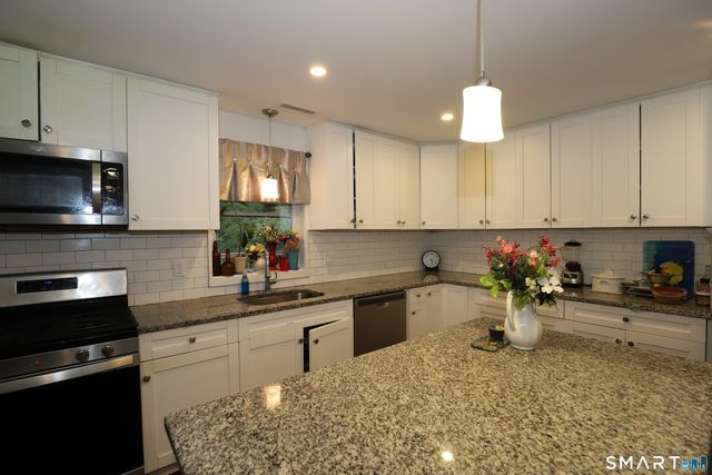 32 Benz Street, Ansonia, CT 06401