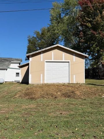 407 S Elm Street, Mountain View, MO 65548