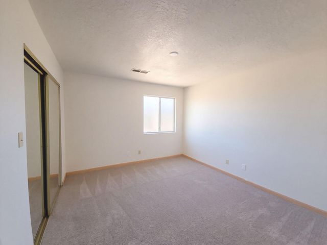 1890 Raspberry Drive NE, Rio Rancho, NM 87144