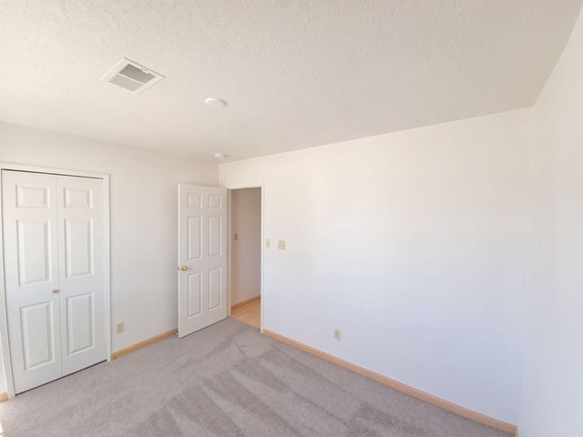 1890 Raspberry Drive NE, Rio Rancho, NM 87144