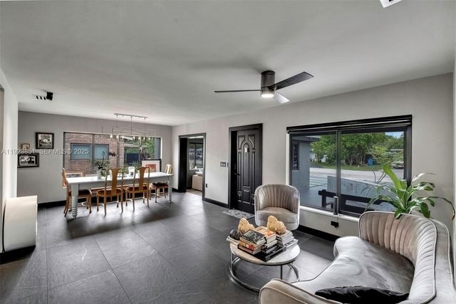 530 NW 39th St 1, Oakland Park, FL 33309