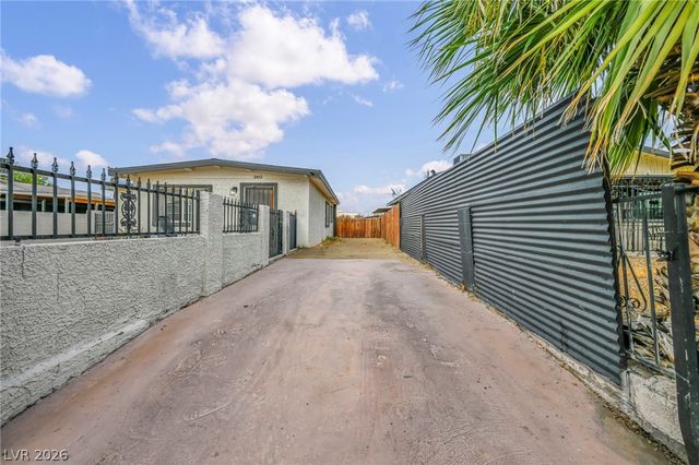 2412 Statz Street, North Las Vegas, NV 89030