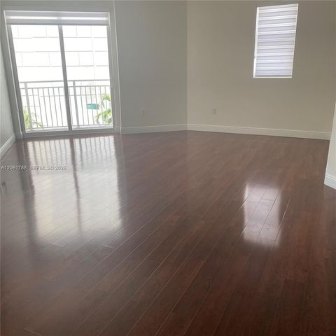7275 SW 90th Way 509, Miami, FL 33156