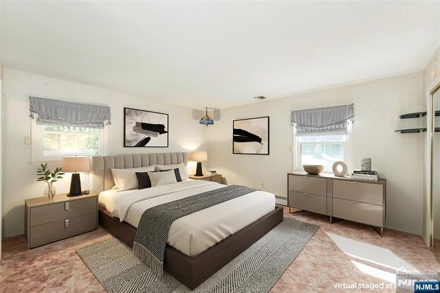 492 Blue Hill Terrace, Franklin Lakes, NJ 07417