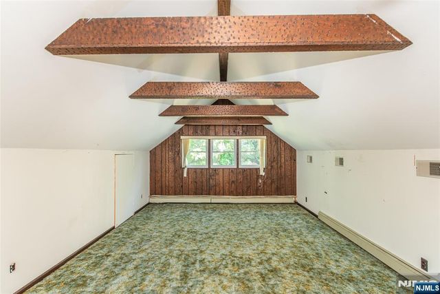 492 Blue Hill Terrace, Franklin Lakes, NJ 07417