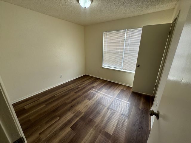 6225 Stardust Drive S, Watauga, TX 76148